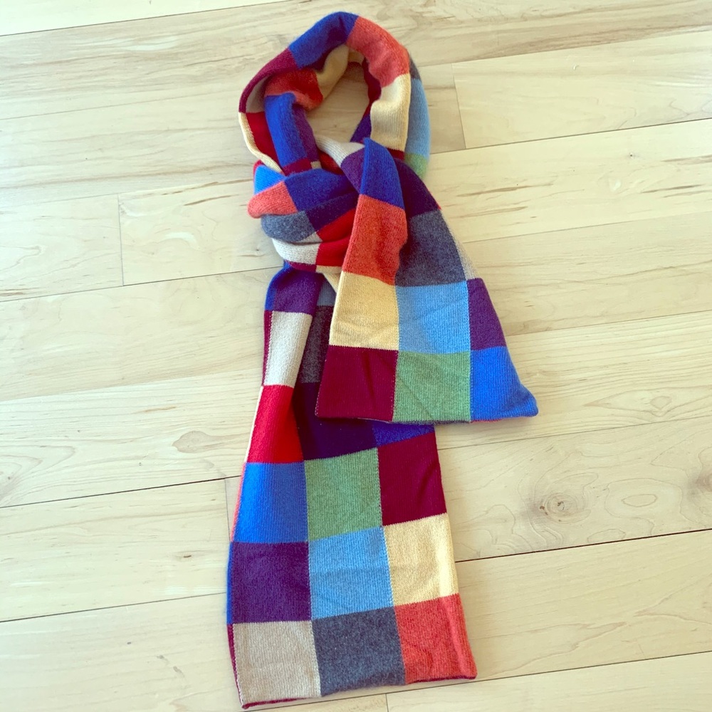 Men’s Burberry cashmere scarf, like new